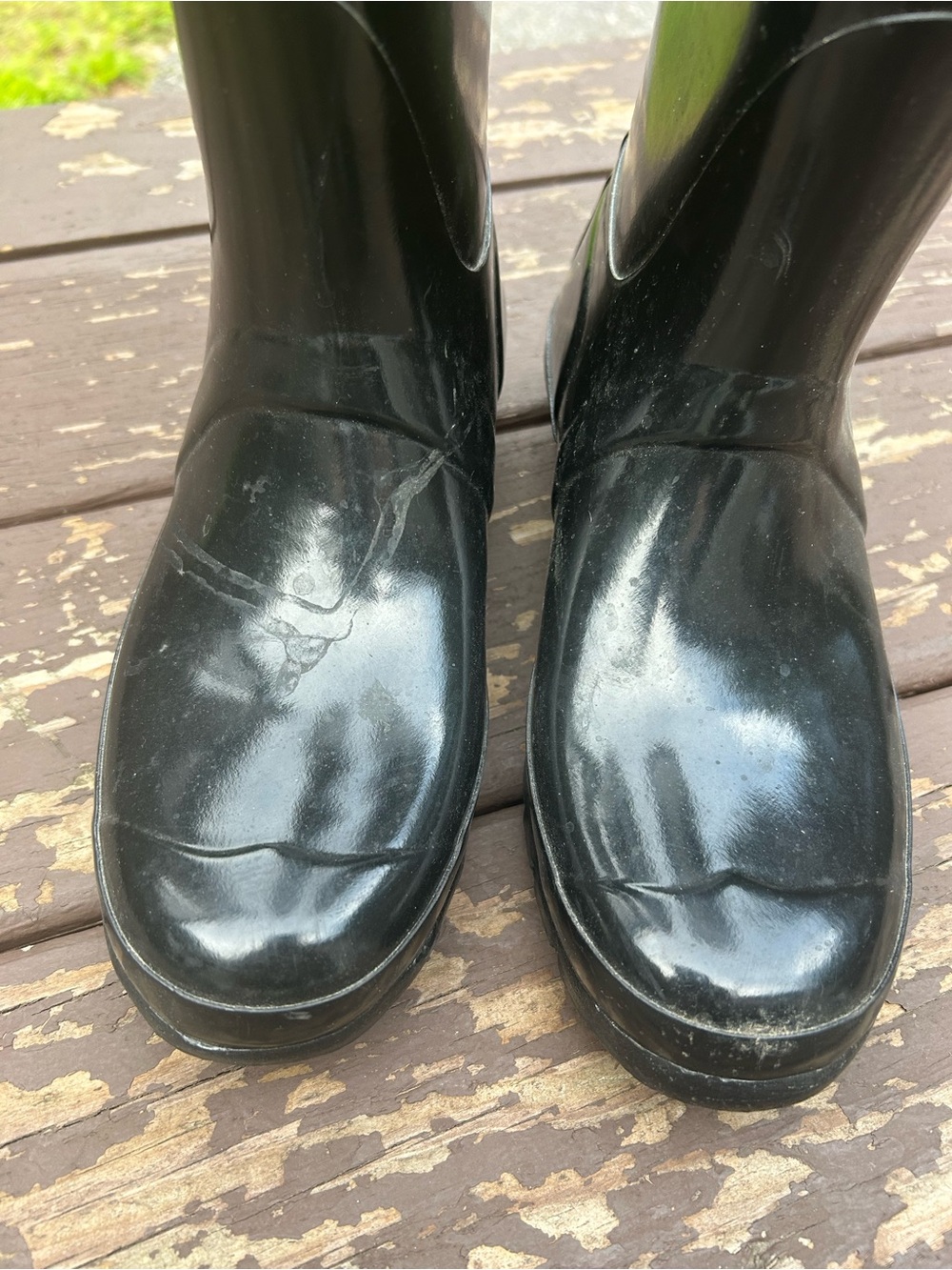 Hunter Cream Knit Sock Liners with Black Rain Boots - Picture 3 of 12